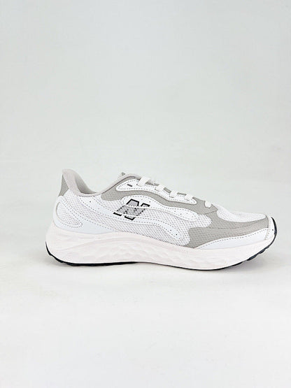 New Balance Fresh Foam v4 Sneakers