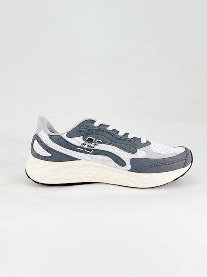New Balance Fresh Foam v4 Sneakers